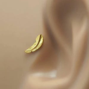 Piercing trago piuma - Trago calibro 16 - Piercing elica piuma - Piercing trago 16g - Piercing elica calibro 16 - Orecchino cartilagine - Orecchino elica