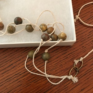 Boho Halskette: Jasper mit Hanfkord