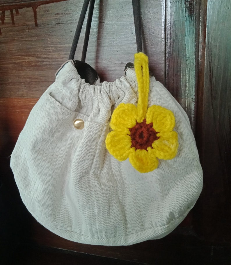 Flower knitting pattern Home decoration Bag decoration Car decoration image 6