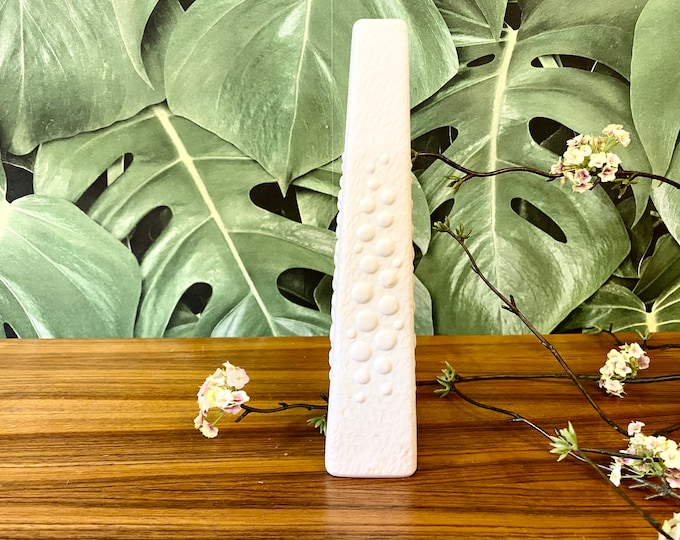 KPM Bavaria obelisk vase, royal porcelain, 21 cm, 725/2 bisque porcelain, midcentury, relief decoration, Space Age 60s