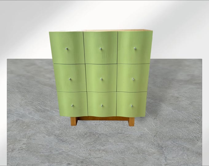 Traumhaftes Sideboard im Memphis Stil. Vintage Ikea. Modell Vajer by Thomas Jelinek 1990er in Grün