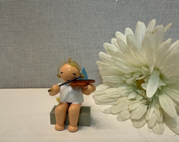 Beautiful vintage angel with violin for hanging from the Ore Mountains by Kühne and Wendt