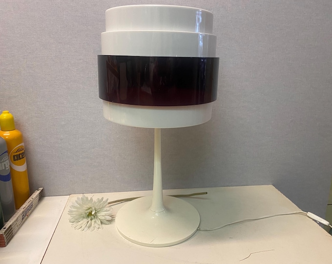 Ikea Energi Rock table lamp in Space Age style with tulip base; Design: Magnus Elebäck and Carl Öjerstam, designed in 2002