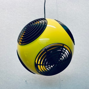 70er Massive Belgium Hängelampe, Colani Lampe, UFO Lampe, Space Age gelb