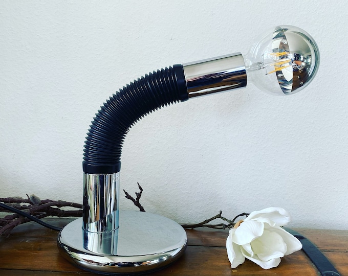Beautiful rare stylish Italian table lamp by Bellini for Targetti Sankey; chrome Space age from the 60s 70s