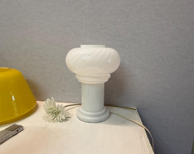 Mid-century mushroom lamp, vintage Murano mushroom swirl table lamp, 1970s design light