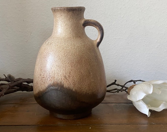 Ceramic Vase of the Karlsruhe Majolika 9013 Friedegard Glatzle WGP West German Ceramics, German Mid Century Vase
