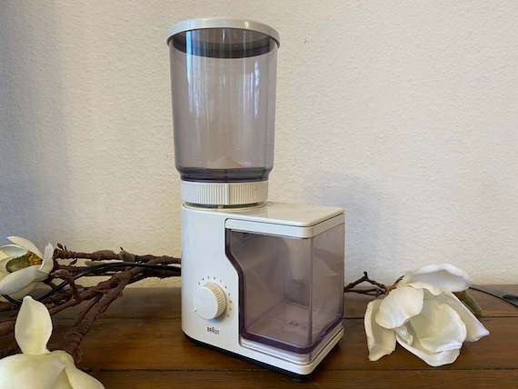 Braun Stylish Coffee Grinder KM 4036 (model KMM10) in White