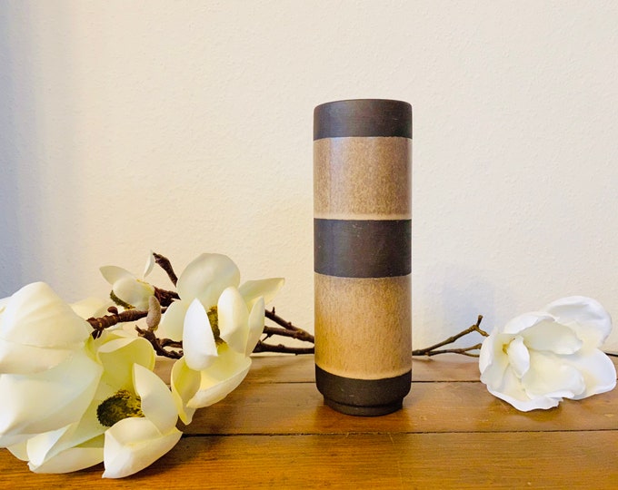 Beautiful VAN DAALEN vase, classic form no. 118/22, midcentury vintage ceramic decor 60s 70s