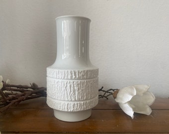 Thomas vase, by Richard Scharrer, bisque porcelain vase, structure relief, 60s, midcentury, matt