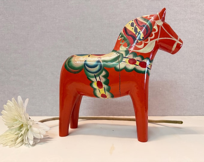 Beautiful Swedish vintage hand-carved Dala horse - Nils Olsson - Akta Dalahemslojd Sweden