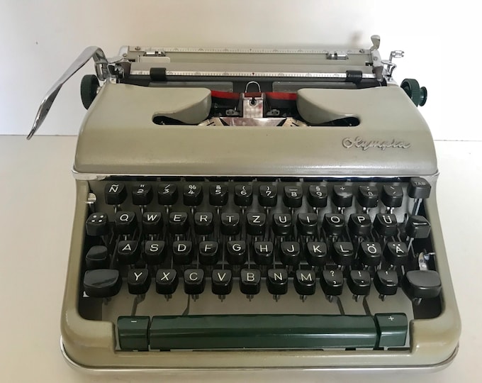 Olympia SM 4t typewriter - green, 1950s