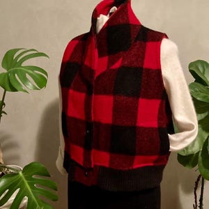 Vintage ‘Woolrich’ Red and Black Plaid Vest | Wool Cropped Vest | Made in USA | Size: XS - S