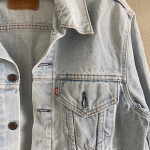 Original Vintage Levi’s Light Wash Denim Jacket | Made in USA | Size: XS - M