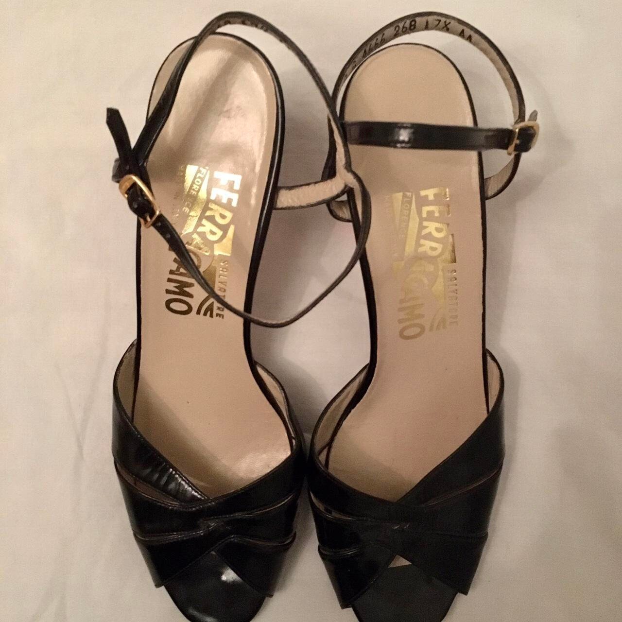 Ferragamo womens sandals sale