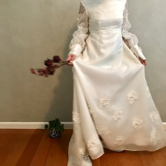 1960's Regency Wedding Dress - image 9