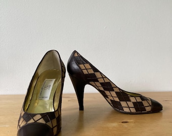 Vintage Valentino Miss V bruine en kameelleren hakken