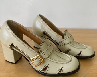 1960s Cadet Casuals Beige Leather Loafer Heels | Size US 4.5 UK 2.5