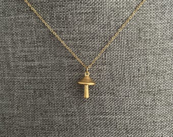 Colar com pingente de cogumelo pequeno, joia para amantes de cogumelos, pingente de cogumelo em ouro e prata para mulheres, colar para presentear meninas.