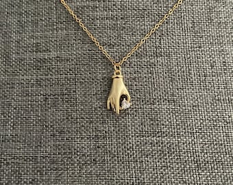 Unique Gold-Plated Hand Pendant Necklace with Crystal Heart Charm, Elegant Minimalist Jewelry