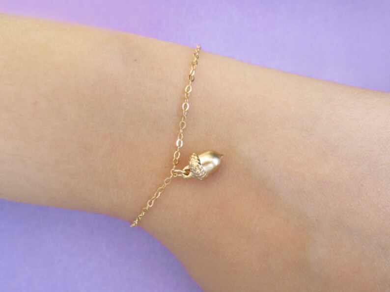 Gold bracelet Gift for sister Minimal dainty bracelet Gift for graduation Valentine/'s day gift Acorn bracelet