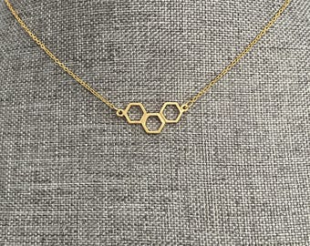 Bee Hive Necklace – Minimalist Hexagon Honeycomb Pendant, Gold or Silver Plated Necklace, Nature-Inspired Gift for Her