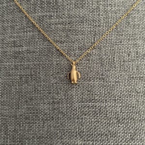 Minimalist Penguin Necklace Gold Silver Plated – Cute Animal Charm Jewelry for Women, Dainty Gift for Her, Penguin Pendant Necklace