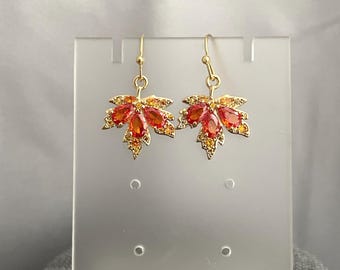 Gold Maple Leaf Earrings – Autumn-Inspired Dangle Jewelry | Red Crystal Fall Leaves | Lightweight & Hypoallergenic | Gift for Her