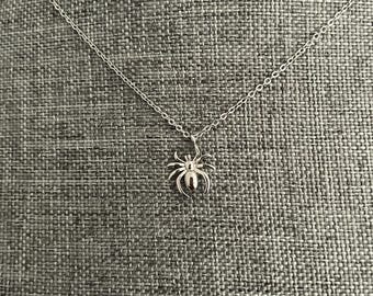 Gold and Silver Spider Necklace, Scary Spider Pendant Necklace for Women and Girls, Cob Web Spider Gift Necklace for Her