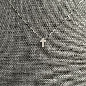 Tiny Cross Necklace, Simple Modern Dainty Cross Necklace for Women, Cross Pendant Necklace Jewelry for Girls