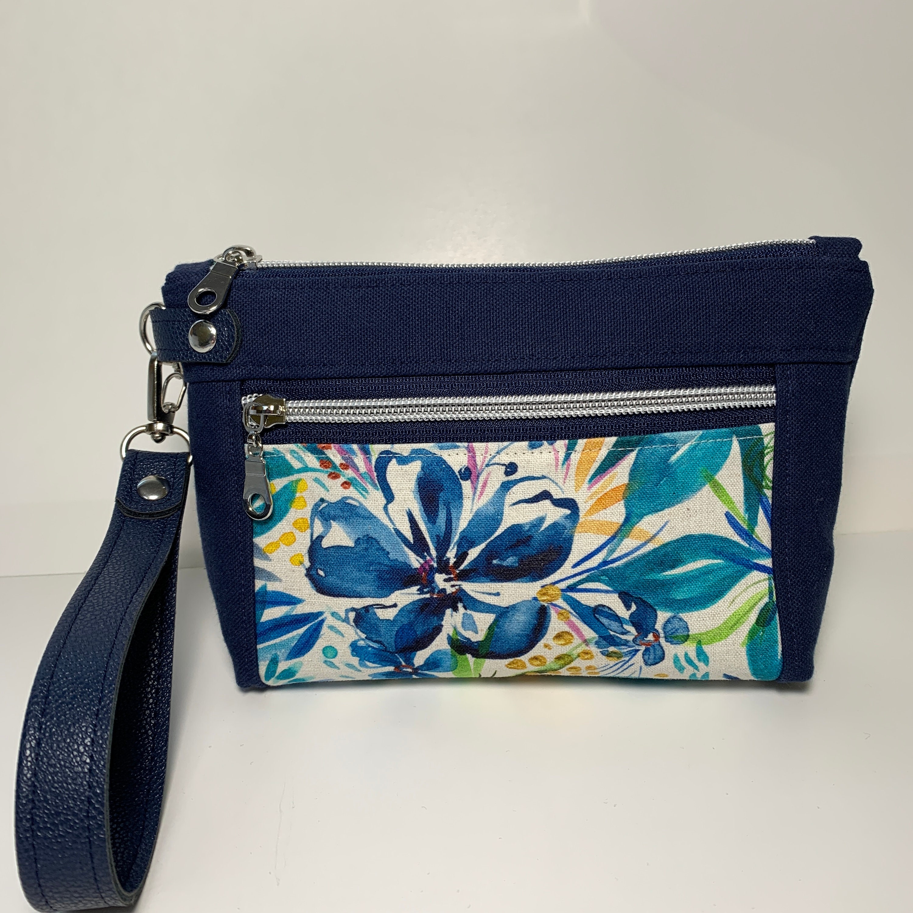 Double Zip Crossbody Wallet Wristlet – Nicoletaylorboutique
