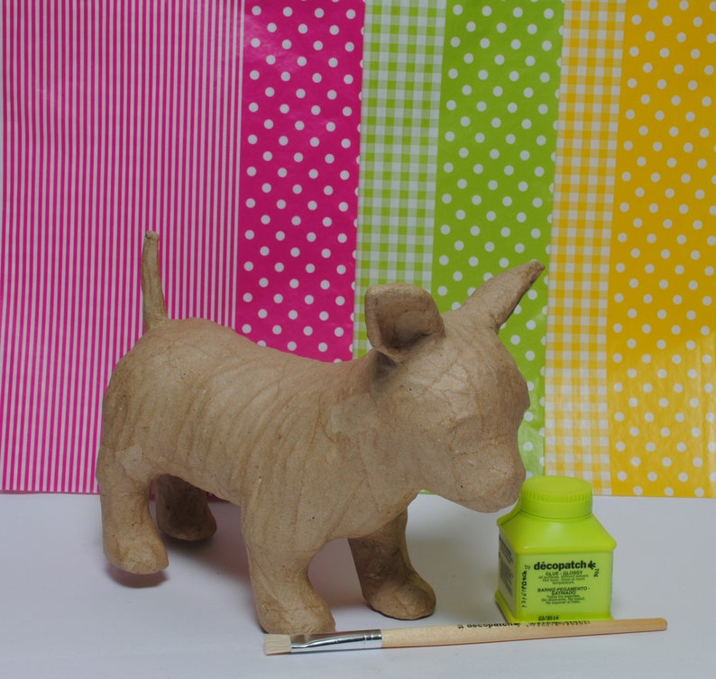Decopatch Charlie the Chihuahua Kit Children/'s Dog Craft Activity Decoupage Animal