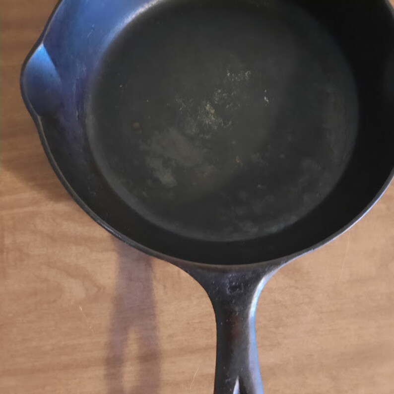 Vintage Griswold 6 Cast Iron Skilletdouble Spout 699berie Paretro