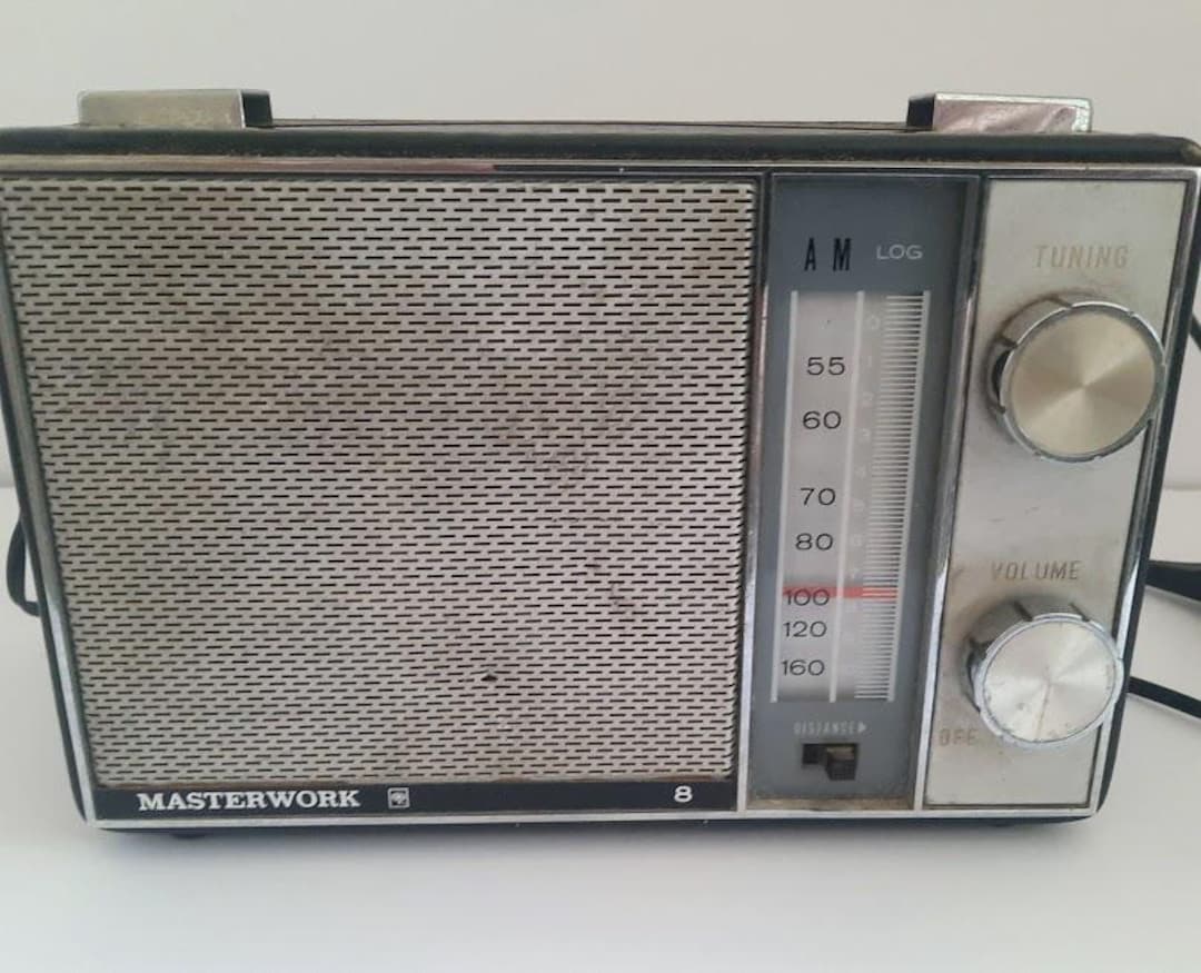 Vintage Masterwork Portable AM Radio~retro Transistor Radio