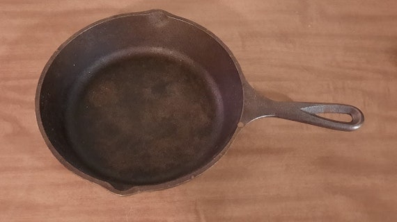 Frying Pan Lodge 5SK CAST IRON SKILLET 2-SPOUT PAN 8 MADE IN USA