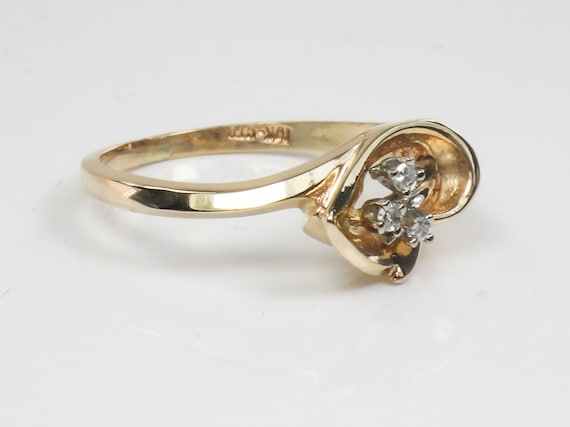 Dainty 10k Yellow Gold Diamond Ring Vintage Solid… - image 2