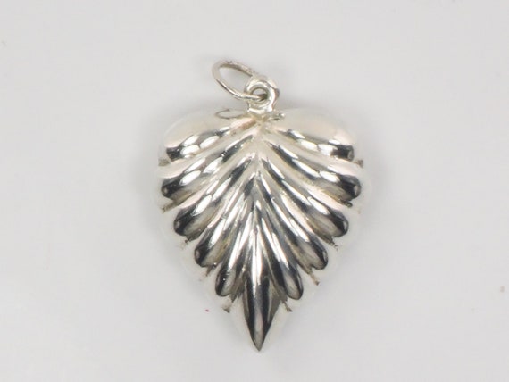 Vintage Sterling Silver Puffed Ribbed Heart Penda… - image 2