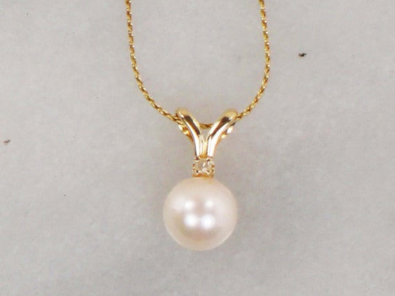 Vintage 14k Pearl Necklace Petite Pearl Necklace J