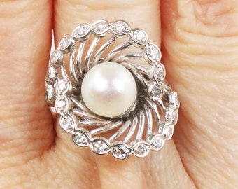 Vintage Saltwater Pearl Diamond Ring: 14k White Gold, Size 5.75, 7.5 MM