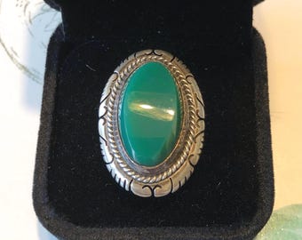 Anillo vintage de plata de ley con cristal verde - Talla 7 de México