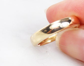 Vintage 4 mm Heavy 14k Yellow Gold Wedding Band Plain Polished Wedding Ring Size 5