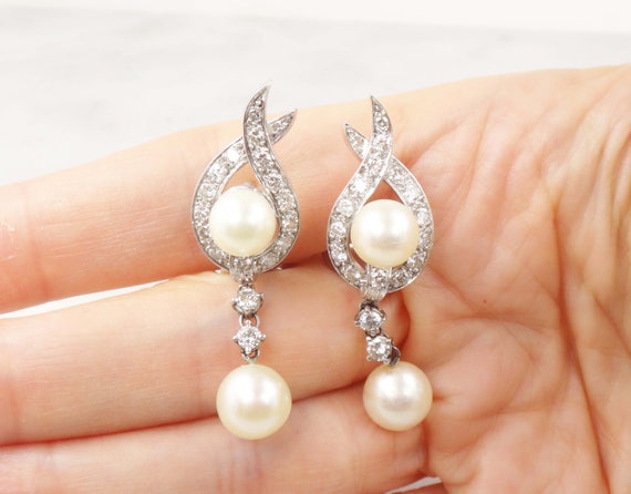 Vintage Pearl Dangle Earrings Japanese Cultured Pe