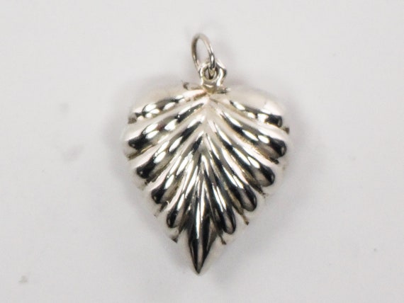 Vintage Sterling Silver Puffed Ribbed Heart Penda… - image 4