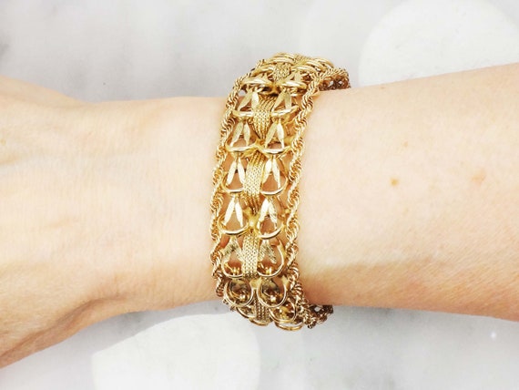Thick charm hotsell bracelet