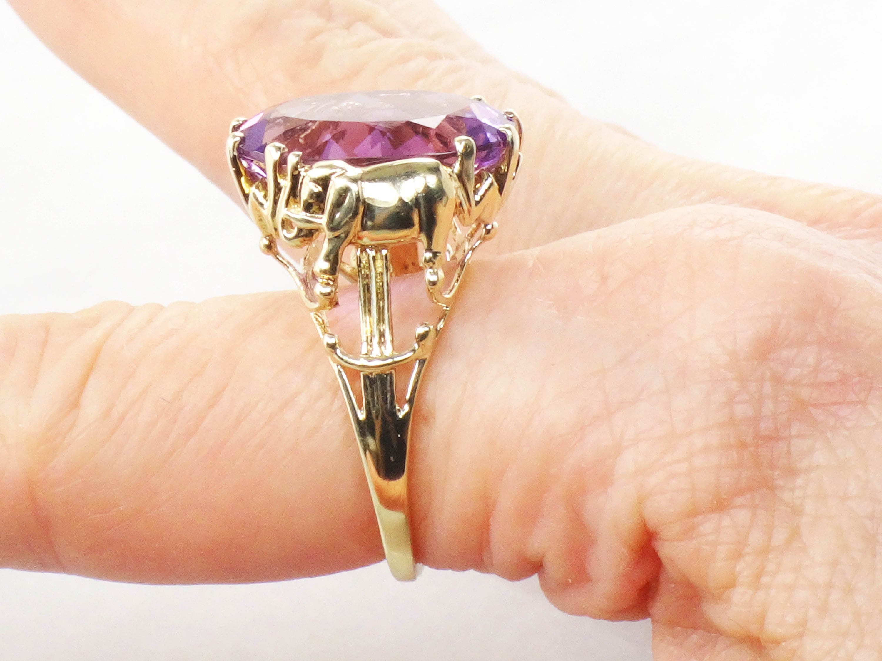 Vintage Large Amethyst Ring 10K Gold Elephant Ring Oval Amethyst Ring 10K Gold Purple Stone Ring February Birthstone Ring Size 9
