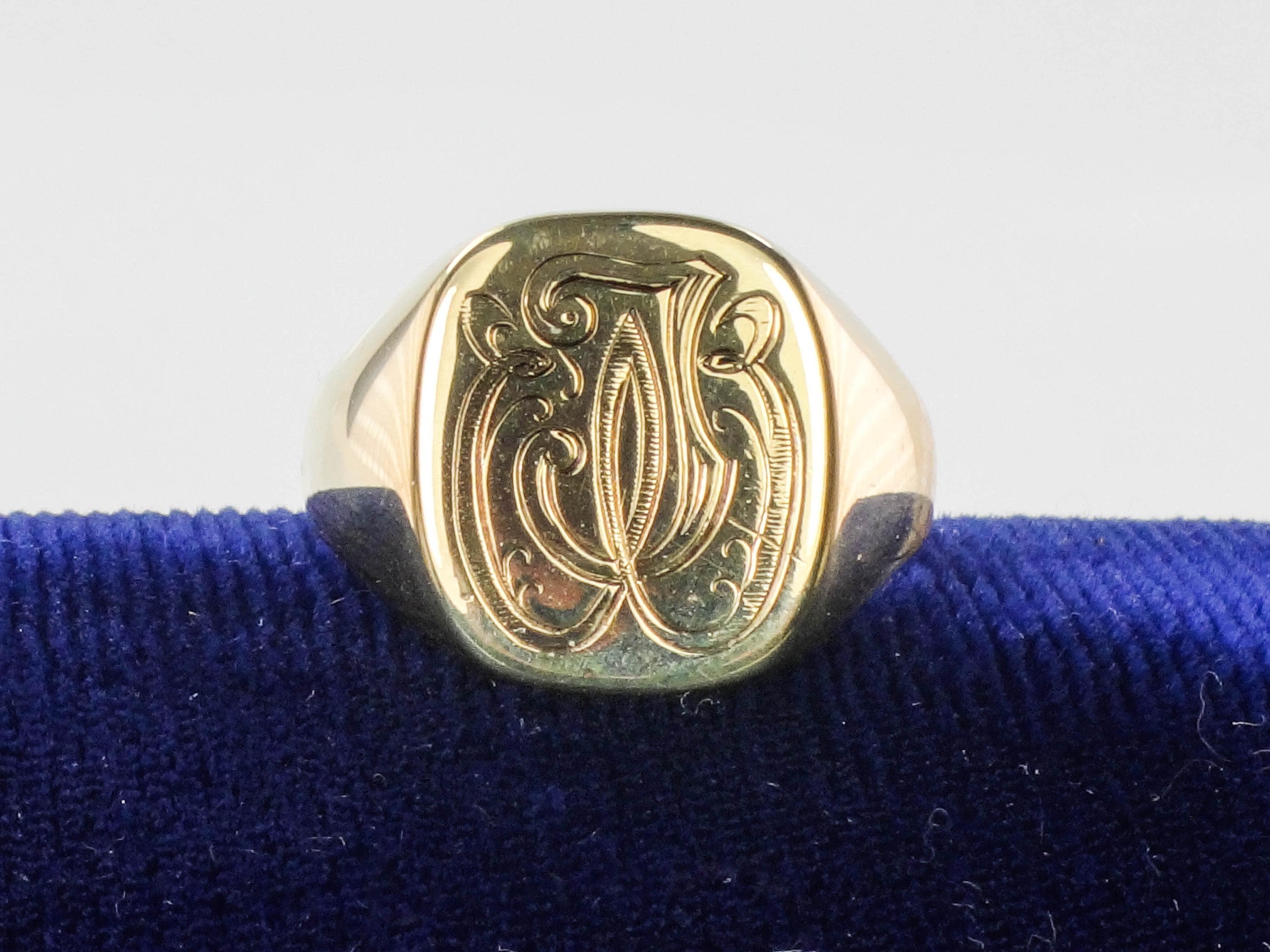 Vintage 14k Yellow Gold Signet Ring TW Engraved Monogram Vintage 14k Yellow Gold Signet Ring TW Engraved Monogram