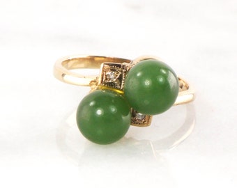 Vintage 14k Yellow Gold Chrysoprase Ball Ring with Diamond Accents