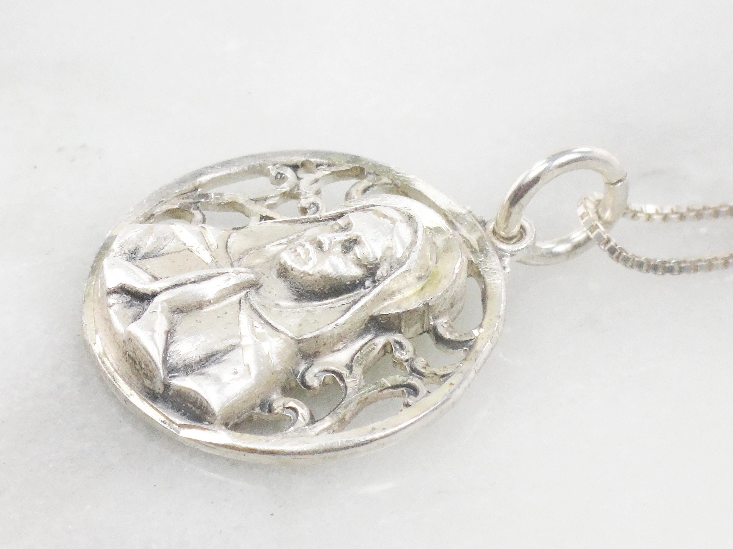 Vintage Sterling Silver Virgin Mary Necklace Mother Mary Pendant - 16. ...