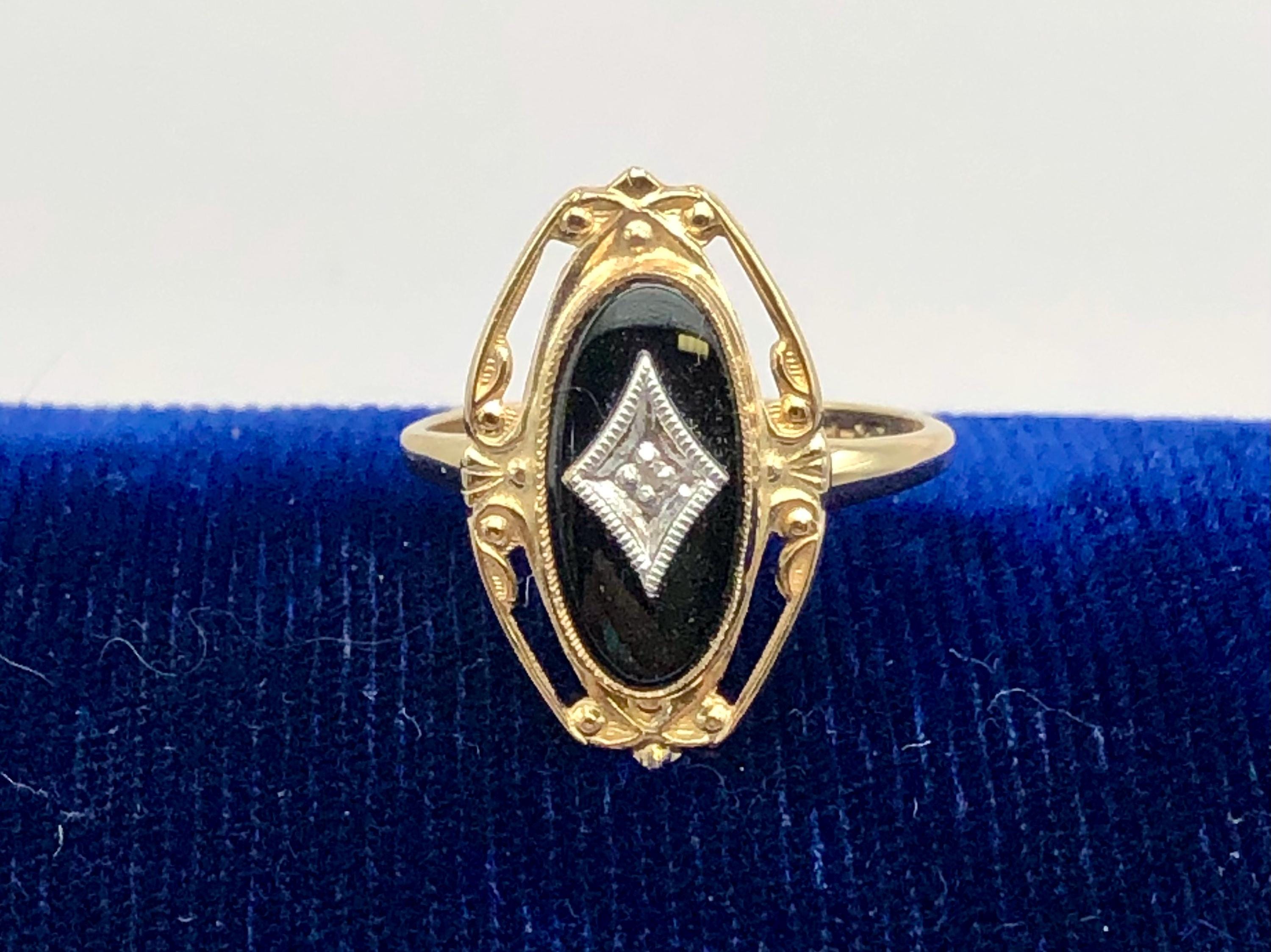 10k Onyx Gold Ring - Main Image
