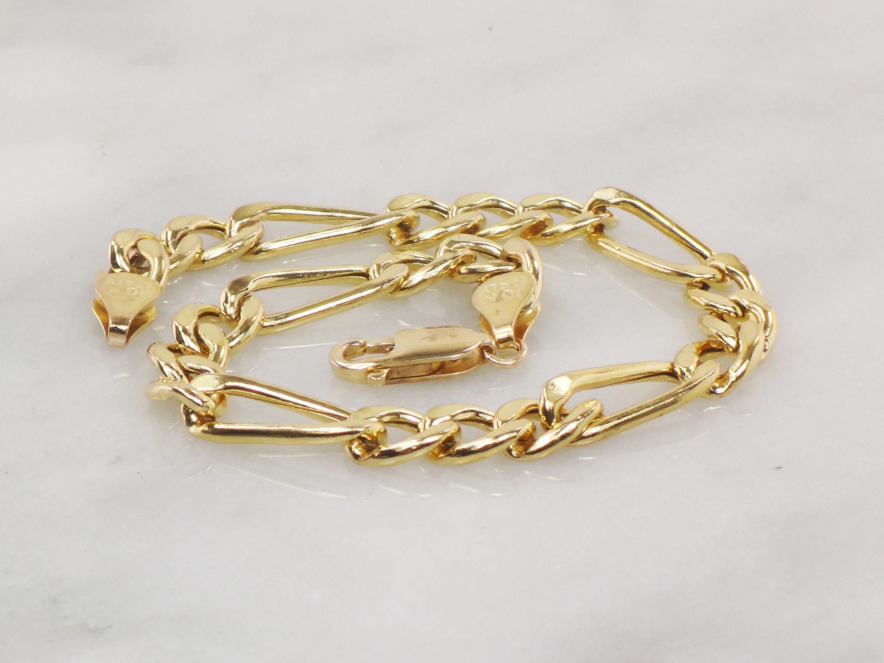 Classic Large Link Bracelet in Yellow Gold